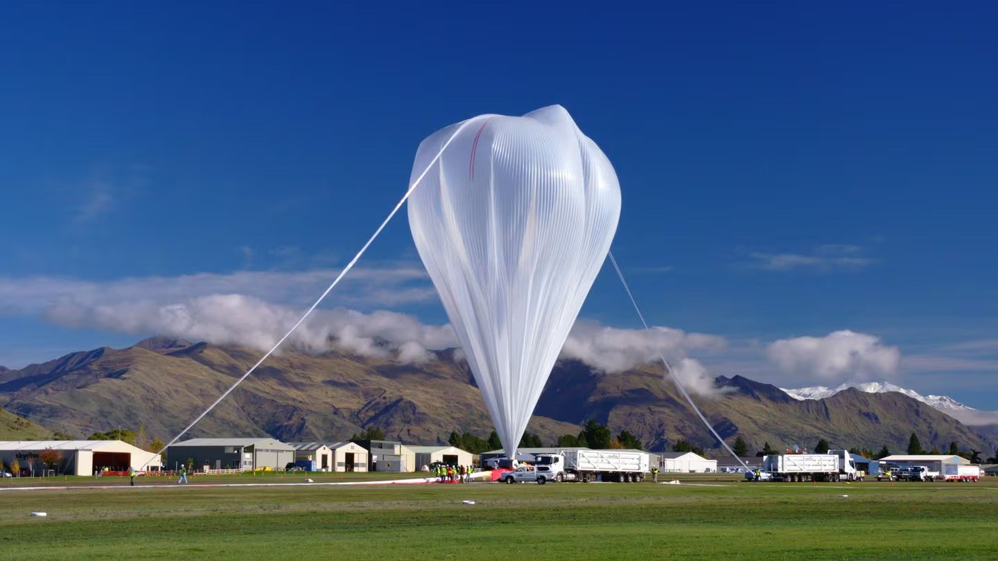 Featured image of The Fascinating World of Weather Balloons: Essential Tools in Meteorology