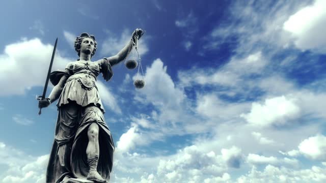A statute of Lady Justice